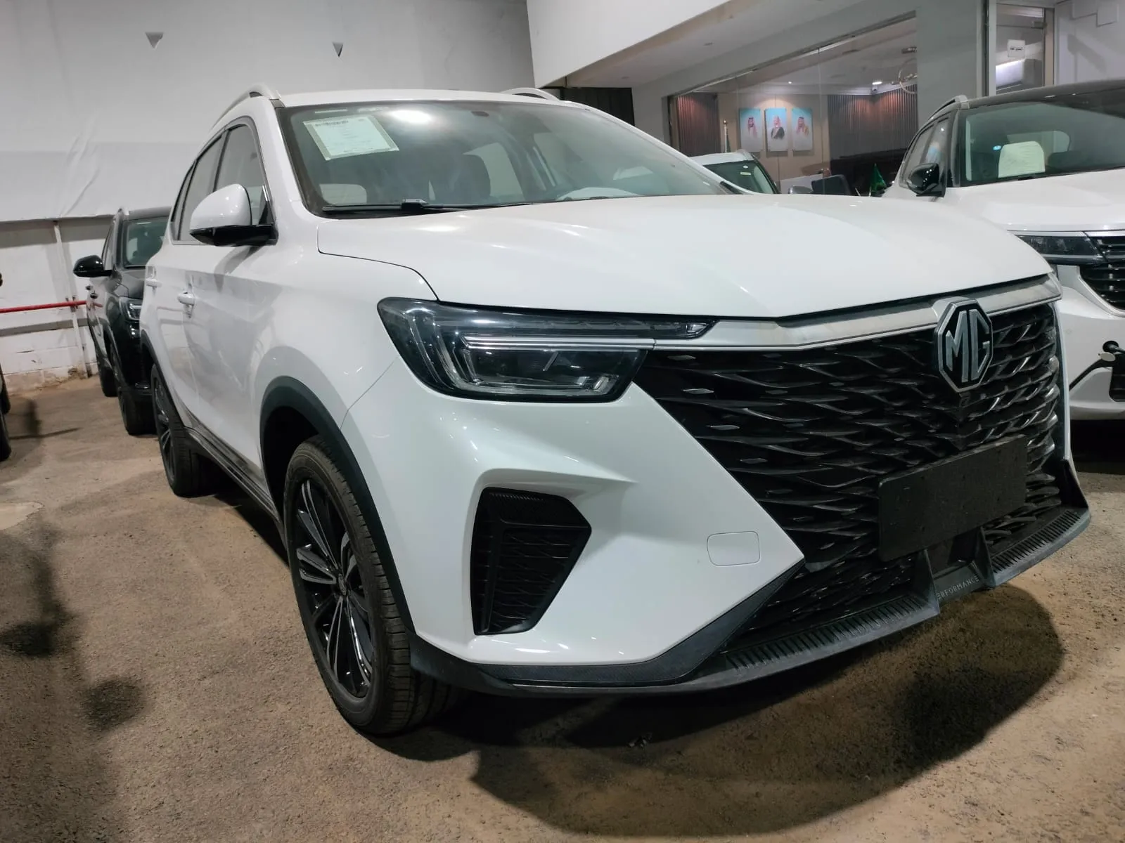 سيارة: إم جي RX5 كمفورت (MG RX5 Comfort)