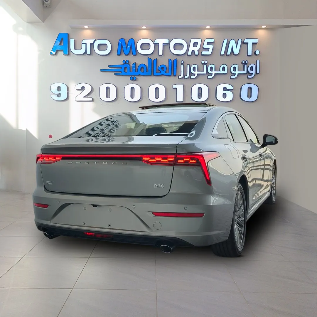 سيارة: فاو بيستون B70 كمفورت داخلي أسود (FAW Bestune B70)